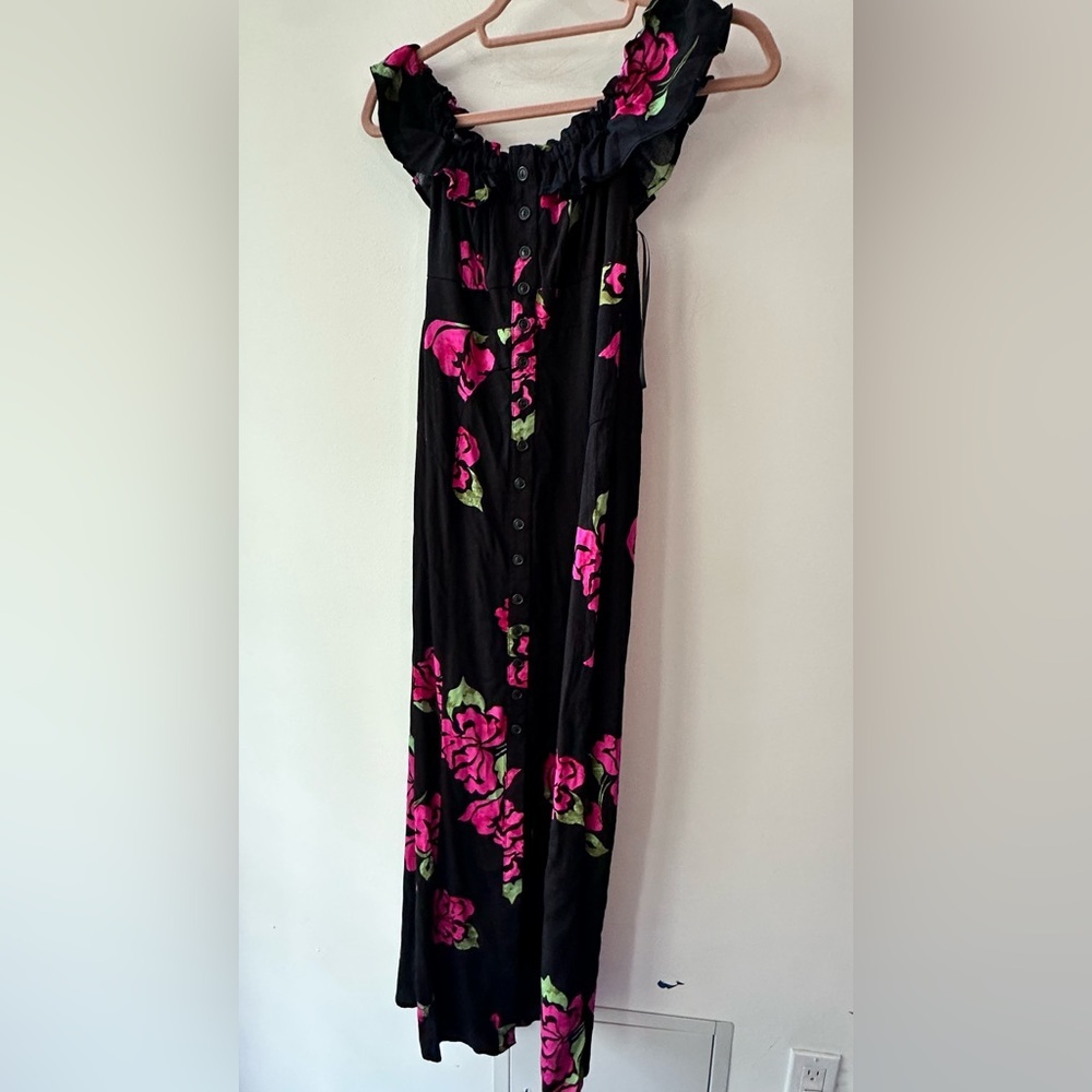 EUC FREE PEOPLE
she’s a dream  black maxi dress. - Picture 3 of 6